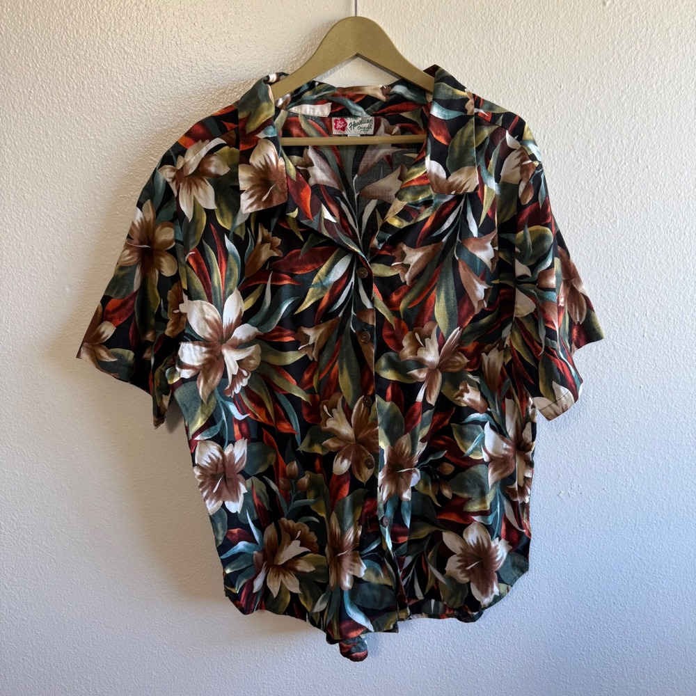 Hilo Hattie Men's XXXL Hawaiian Shirt Green Red Tropical Resortwear Travel Beach